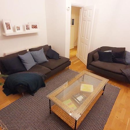 Lovely 2 Bedroom Period Garden Flat. Londres Exterior foto