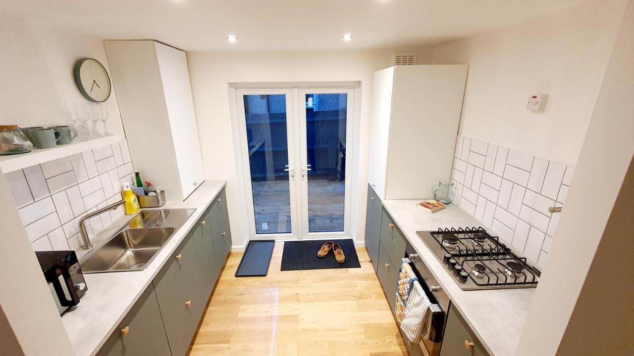 Lovely 2 Bedroom Period Garden Flat. Londres Exterior foto