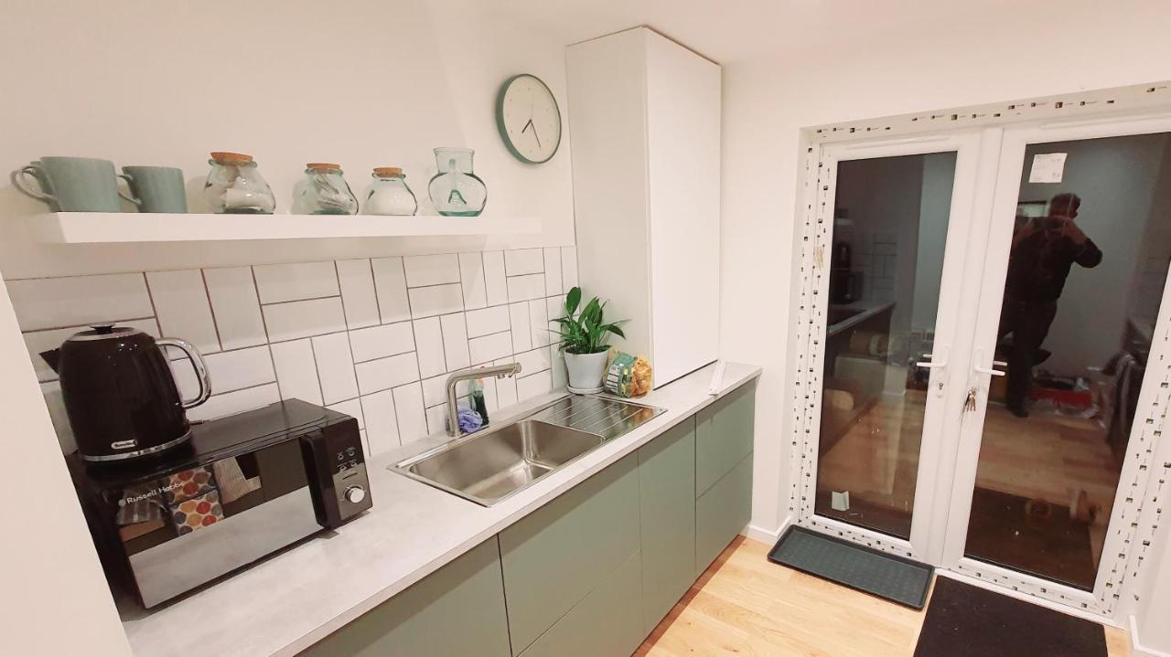 Lovely 2 Bedroom Period Garden Flat. Londres Exterior foto
